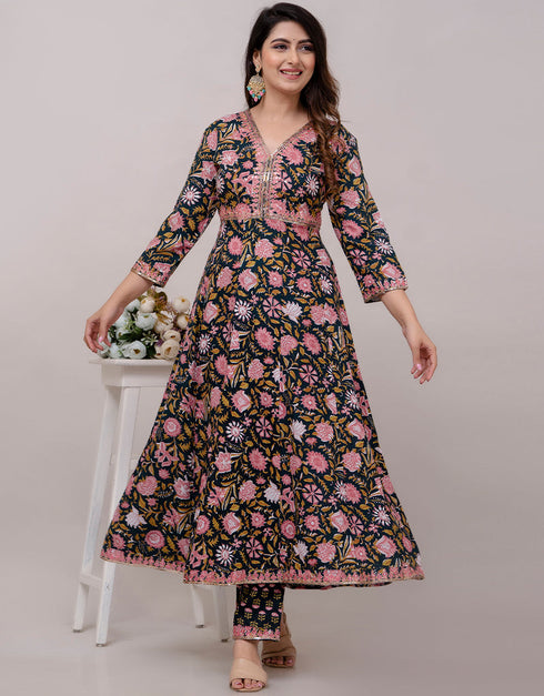 Trendy Wear Heavy Rayon Cotton Readymade Suit Green Rayon Cotton Pant Anarkali Side View