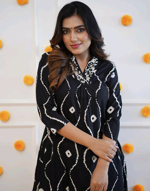 Trendy Designer Party Wear Readymade Salwar Suit Black Rayon Pant Straight Close-up View