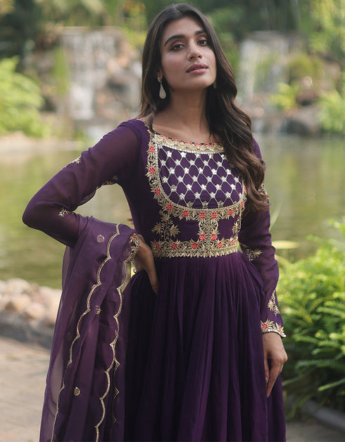 faux georgette trendy designer party wear readymade gown gown with designer jari,sequance embroidery work and black dupatta 13563-acy3414 Back View