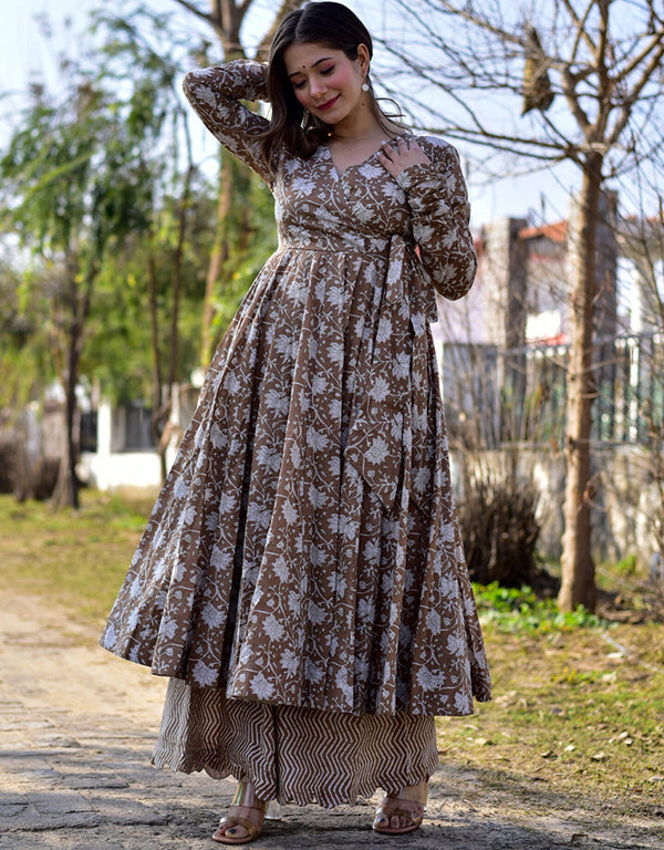 modern heavy digital print cotton silk all season designer cotton silk heavy digital print multi suit with roman coffee uf-5-aayaa3007 Front View