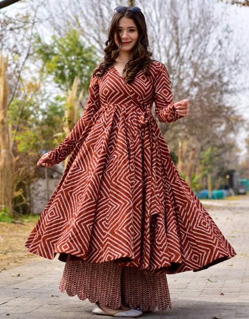 contemporary heavy digital print cotton silk all season designer cotton silk heavy digital print multi suit with rustic red uf-5-aayaa3010 Close-up View