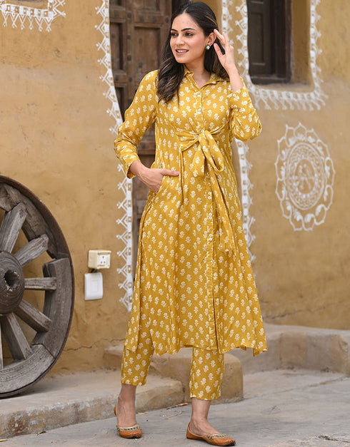 contemporary musterd yellow pure maslin all season designer pure maslin heavy digital print musterd yellow kurti & bottom straight design pant uc-aayaa7002 Front View