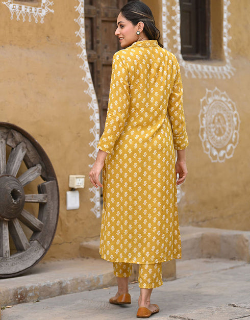 contemporary musterd yellow pure maslin all season designer pure maslin heavy digital print musterd yellow kurti & bottom straight design pant uc-aayaa7002 Side View