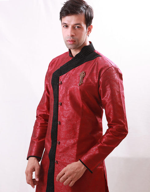 Maroon Indo western Jari Tanchoi Chudidaar Closure View