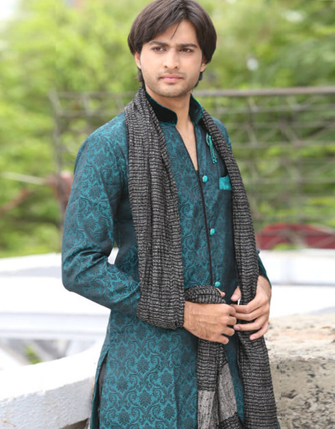 Green Indo western Kela Brocade Dhoti Closure View