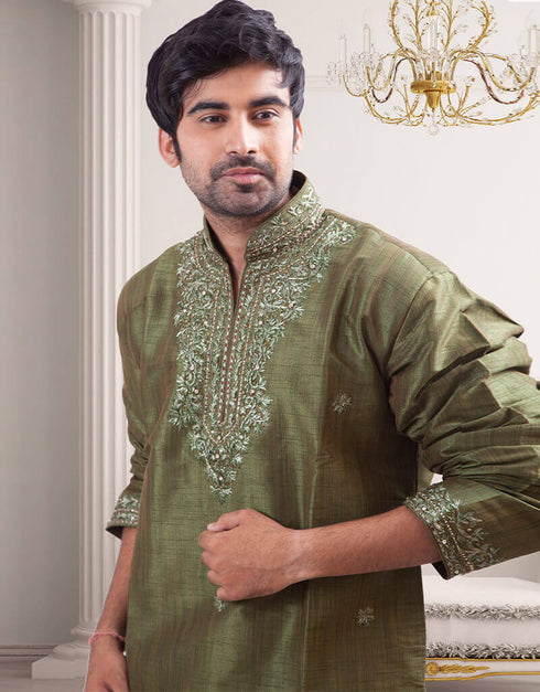 Dark Green Kurta Art Silk Chudidaar Closure View