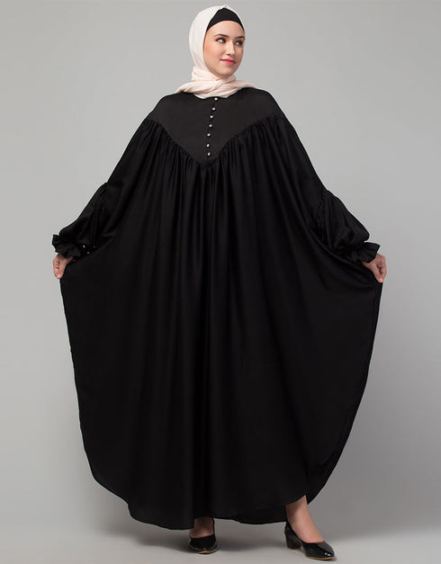Arabic Yoke and Gathered Front and Back Pleated sleeve Free size Kaftan abaya Lifestyle Images