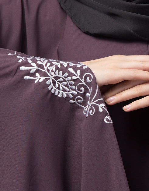Muslim Embroidered Irani Kaftan In Dusty purple Color Lifestyle Images