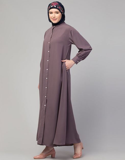 Arabic Abaya with a simple front-open design and cuffs for a stylish In Color Plum