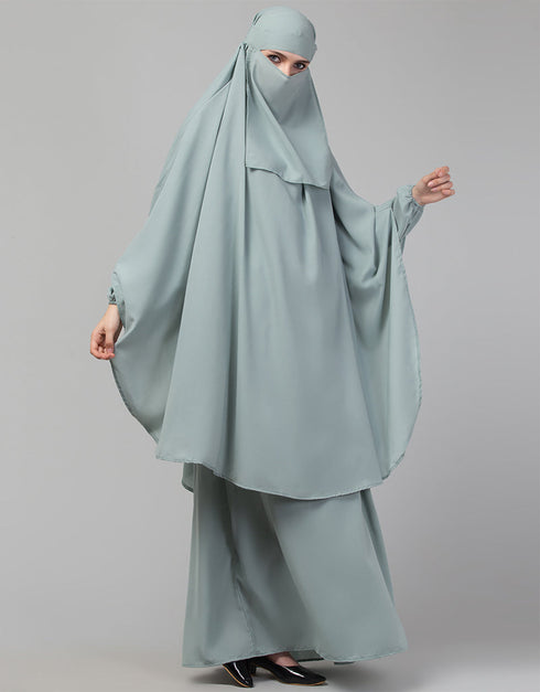 Modern 3 pcs set of Abaya Khimer and Nose piece In Green Close-up View