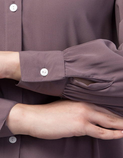 Arabic Abaya with a simple front-open design and cuffs for a stylish In Color Plum