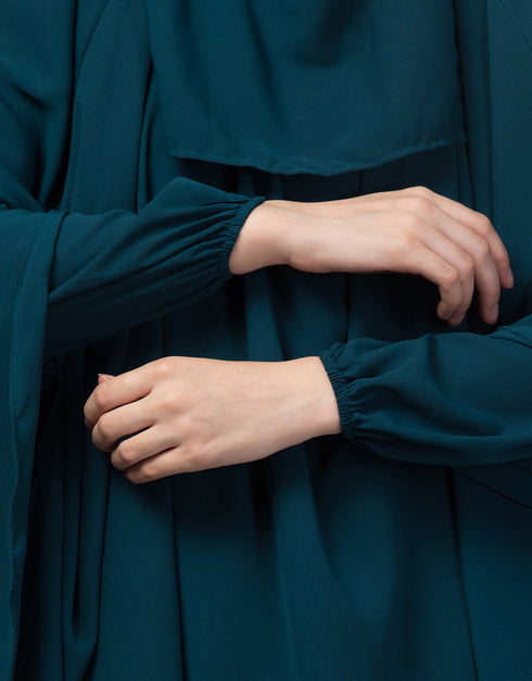 Women 3 pcs set of Abaya Colored In Teal Khimer and Nose piece Lifestyle Images