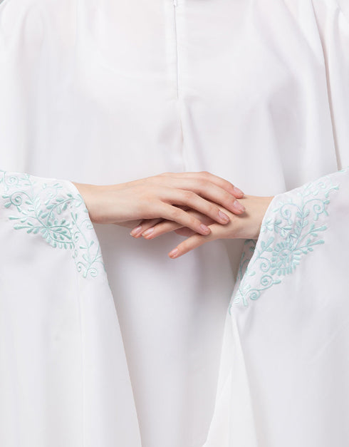 Muslimah White Irani Kaftan with thread embroidered Lifestyle Images