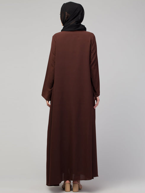 Women Basic Abaya with Long Sleeves and Front Zipper In the Shade of Brown