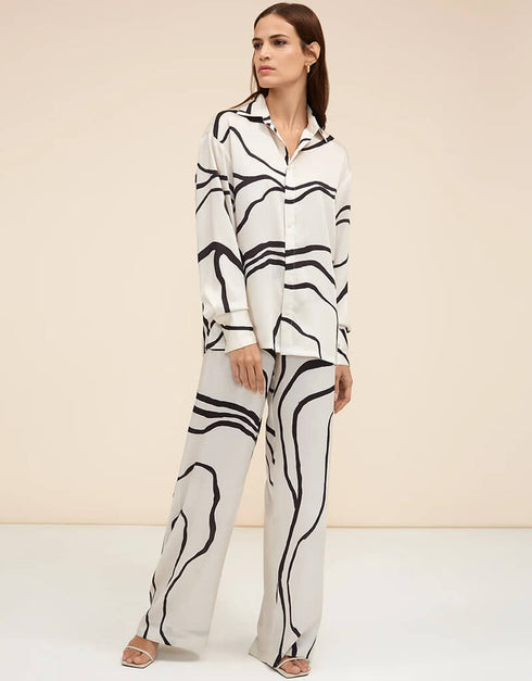 Black Latest Printed Oversize Shirt & Pant Closure View