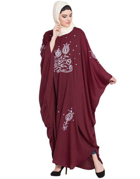 Women Thread Embroidered Nida Kaftan Maroon