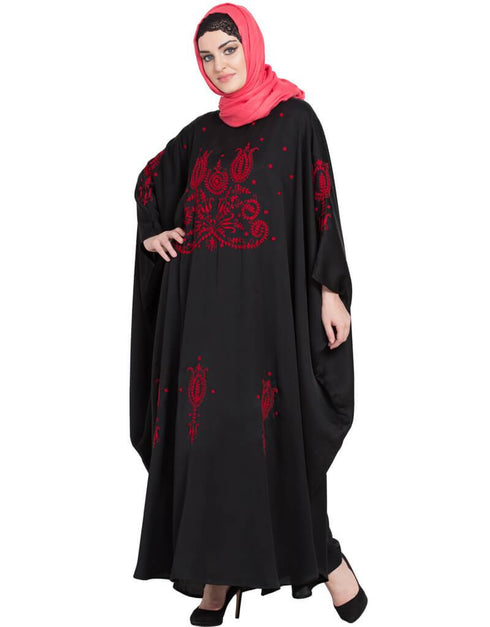 Modern Thread Embroidered Nida Kaftan Black
