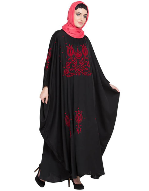 Modern Thread Embroidered Nida Kaftan Black