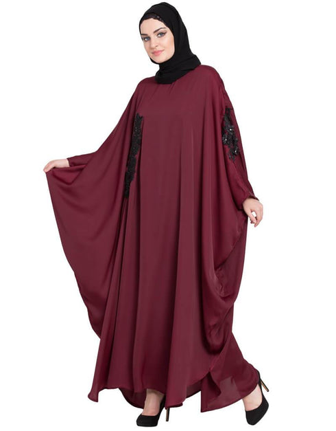 Trendy embellished patch Nida Kaftan Maroon