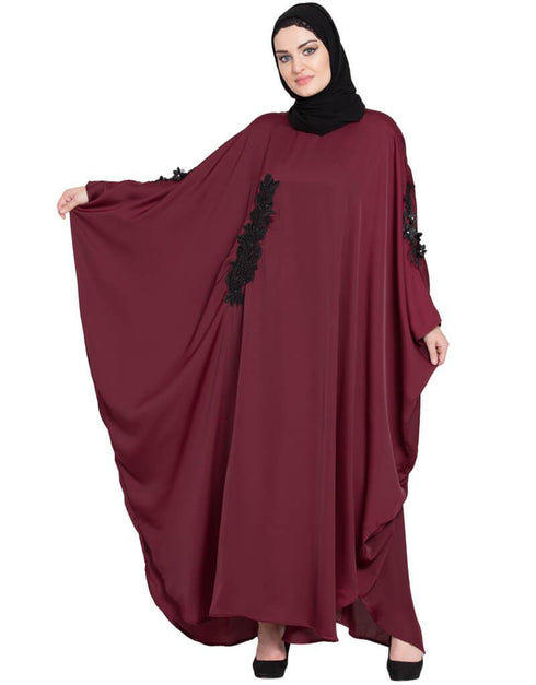 Trendy embellished patch Nida Kaftan Maroon