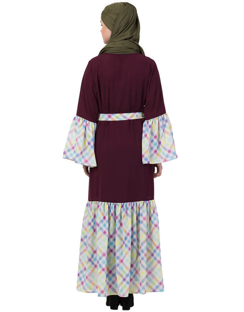 Chic Bell Sleeve Printed Checks Casual Abaya Wine