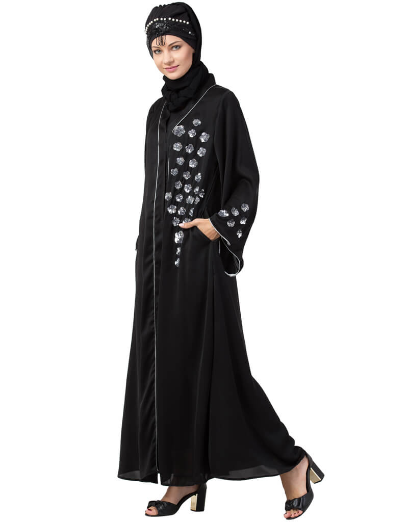 Modern Thread Embroidered Nida Kaftan Black