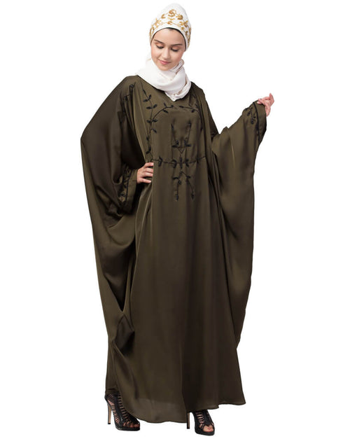 Dubai Contrast hand embroidered kaftan Olive