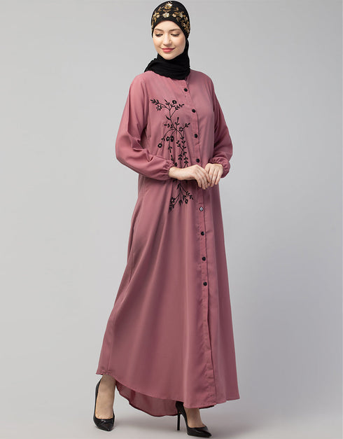 Chic Front open Contrast Embroidery Casual Abaya In The Color Mauve Pink