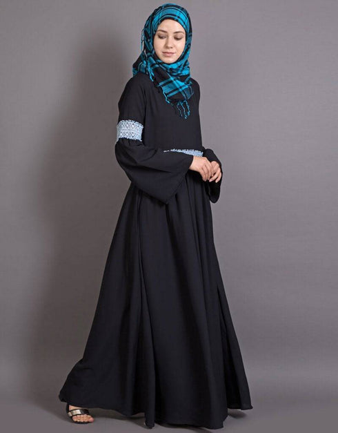 Chic Lace at waist and sleeve classic abaya Black