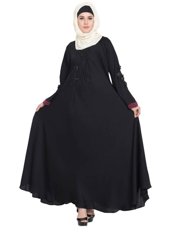 Trendy Embroidered Patch Umbrella Black Abaya Black