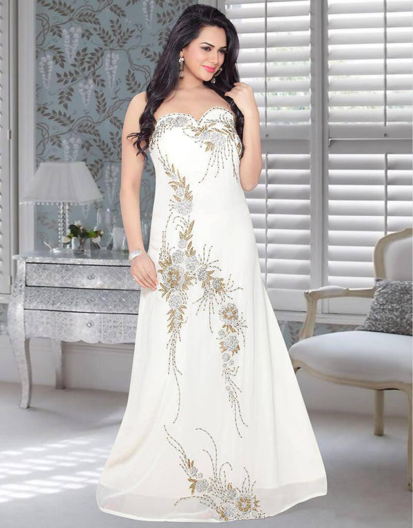 Sweet Heart Shape Neck In Fustan