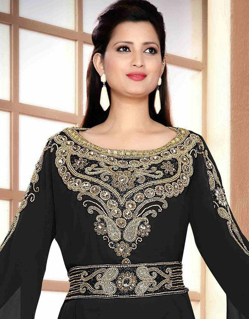 Round neckline kaftan for parties