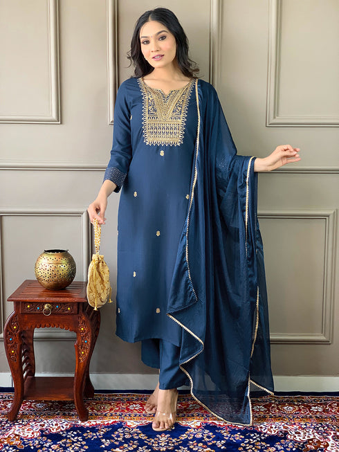 Red Designer Pant Suit With Embroidery Work
